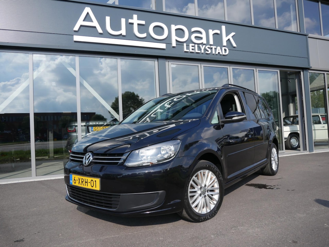 Volkswagen Touran - 1.4 TSI Edition 7p. DSG, NIEUWE APK, NAP, 2014, Automaat - AutoWereld.nl