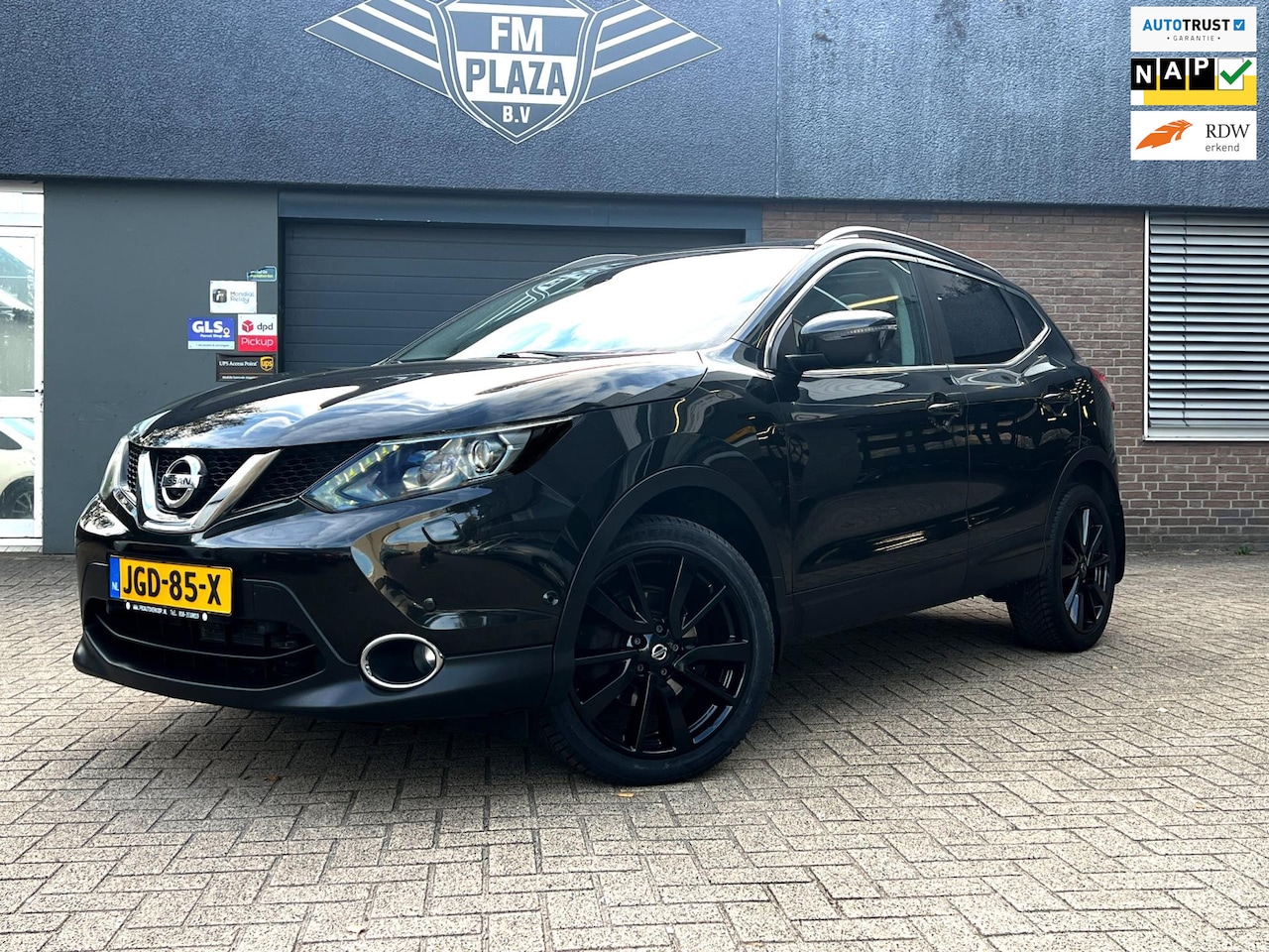 Nissan Qashqai - 1.2 N-Connecta 3d Cam_automaatbak €4000,- met 1 jaar garantie - AutoWereld.nl