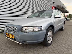 Volvo V70 - 2.4 T AWD EXPORT/HANDEL | Automaat | Leder | Trekhaak | Clima | Cruise | Radio/Cd