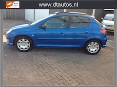 Peugeot 206 - 1.6 HDiF XS nw apk airco el ramen