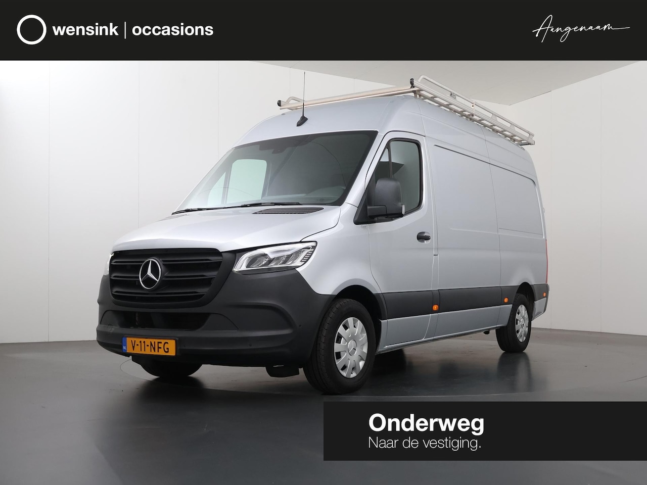 Mercedes-Benz Sprinter - 317 CDI | Aut. | L2 H2 | Airco | LED Koplampen | Lederen Bekleding | 3-zits | Imperiaal + - AutoWereld.nl