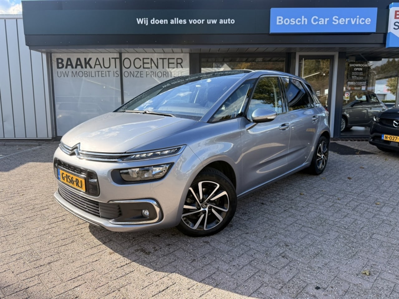 Citroën C4 SpaceTourer - 1.2 PureTech Shine | Carplay | Massagestoelen | Camera - AutoWereld.nl