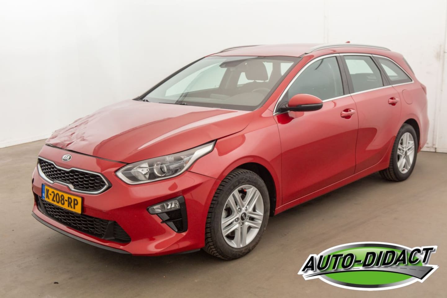 Kia Cee'd Sportswagon - Ceed 1.0 T-GDi Clima Navi Camera DynamicLine - AutoWereld.nl