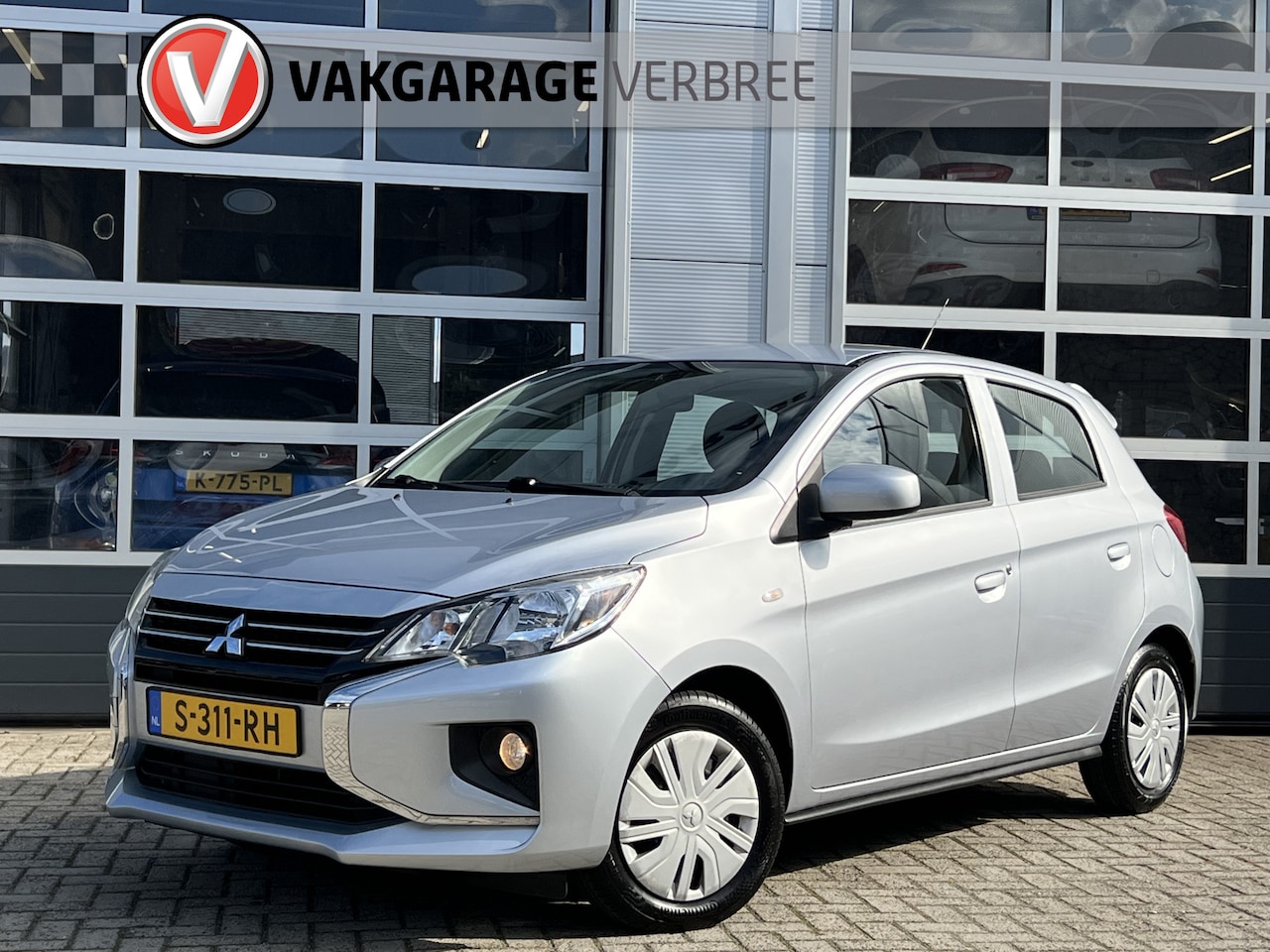 Mitsubishi Space Star - 1.2 Connect+ | Android Auto/Apple Carplay | Airco | Dimlichten Automatisch | Elektrische R - AutoWereld.nl