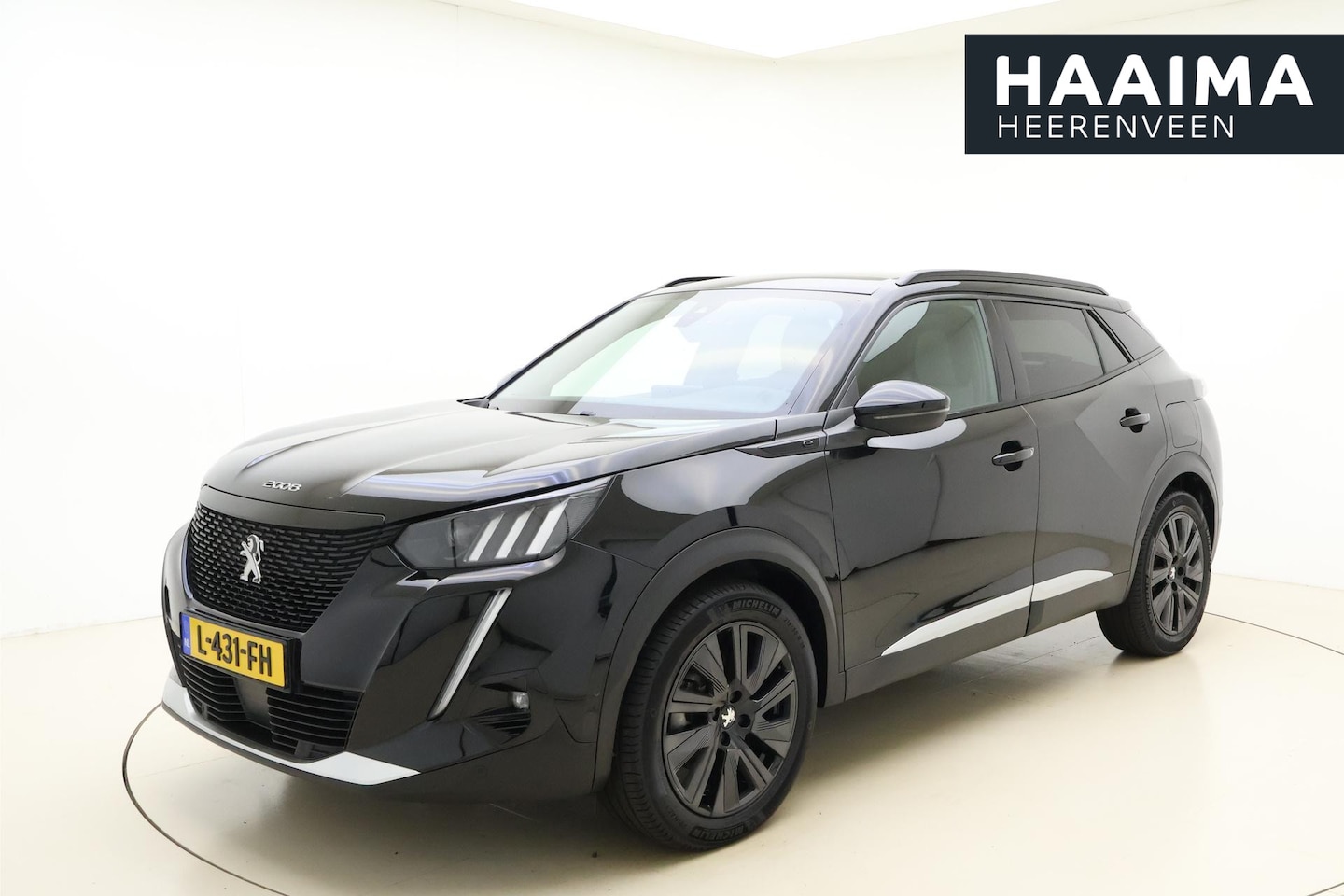 Peugeot e-2008 - EV GT Pack 50 kWh Navigatie | Adapt. Cruise | Panoramadak | Climate Control | Stoelverwarm - AutoWereld.nl