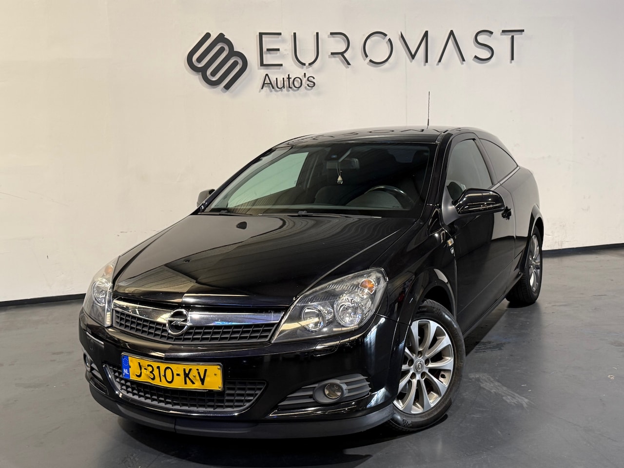 Opel Astra GTC - 1.6 Color Edition Airco Pdc Nieuwe Apk - AutoWereld.nl