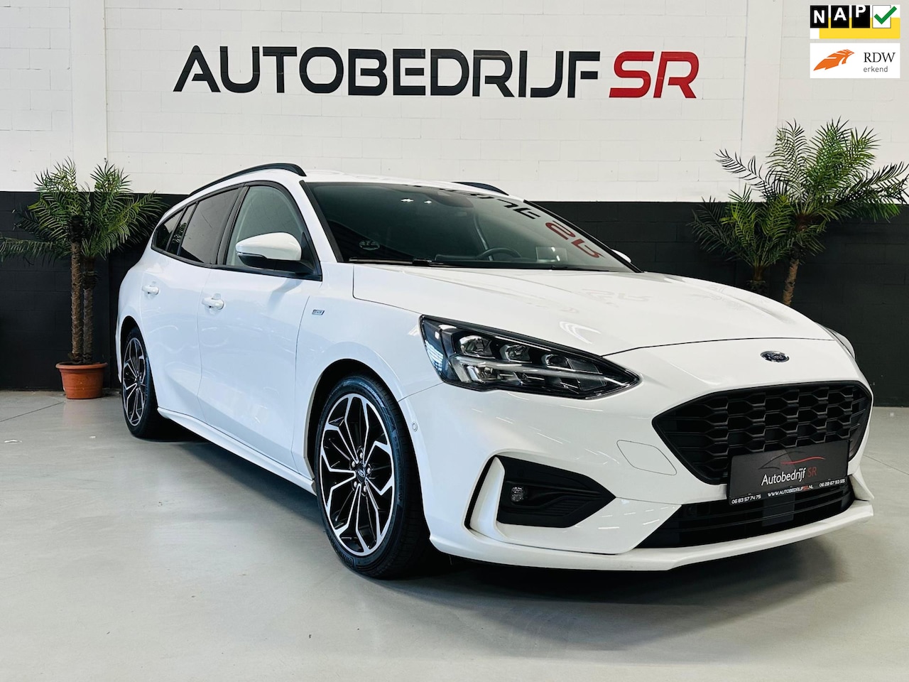 Ford Focus Wagon - 1.0 EcoBoost ST Line Business Head up Display! Camera! Vol opties! - AutoWereld.nl