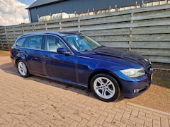 BMW 3-serie Touring - 318i Corporate Lease Luxury Line Leer, Navigatie