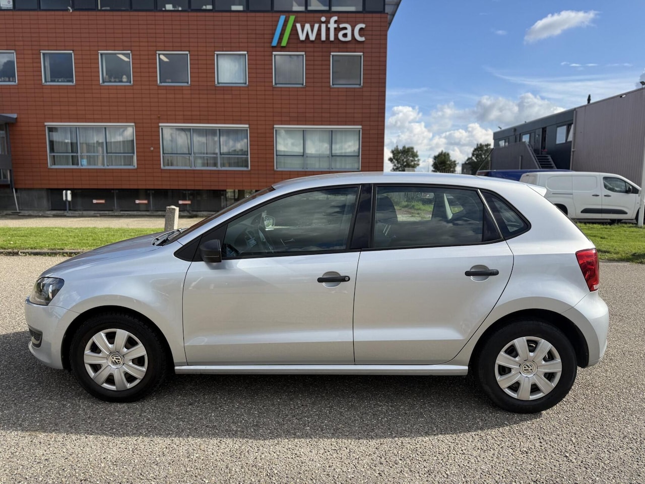 Volkswagen Polo - 1.2 2011 5-deurs Airco Aux Radio Nieuwe APK - AutoWereld.nl