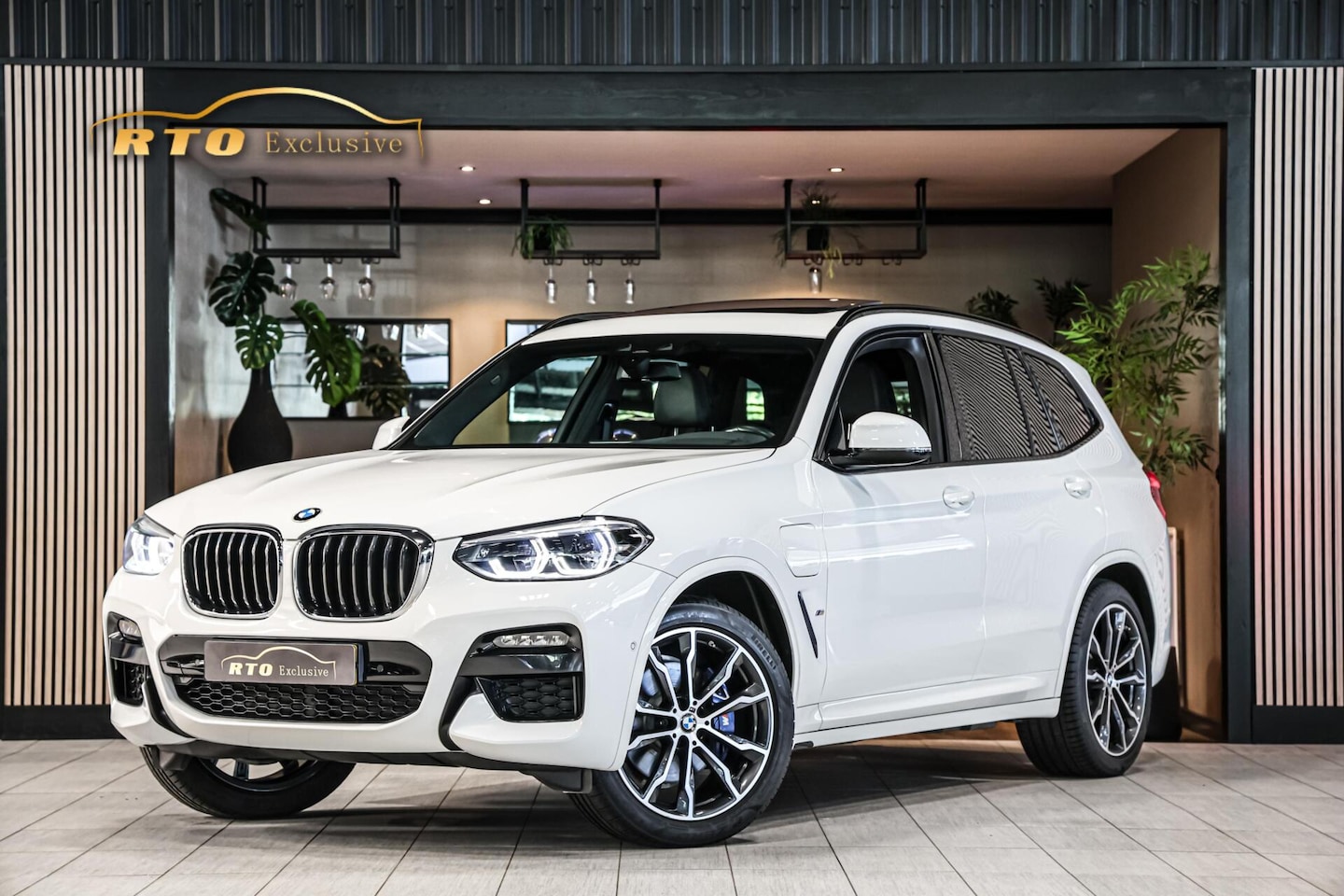 BMW X3 - xDrive30e High Executive M-Sport|pano|leder|head-up - AutoWereld.nl
