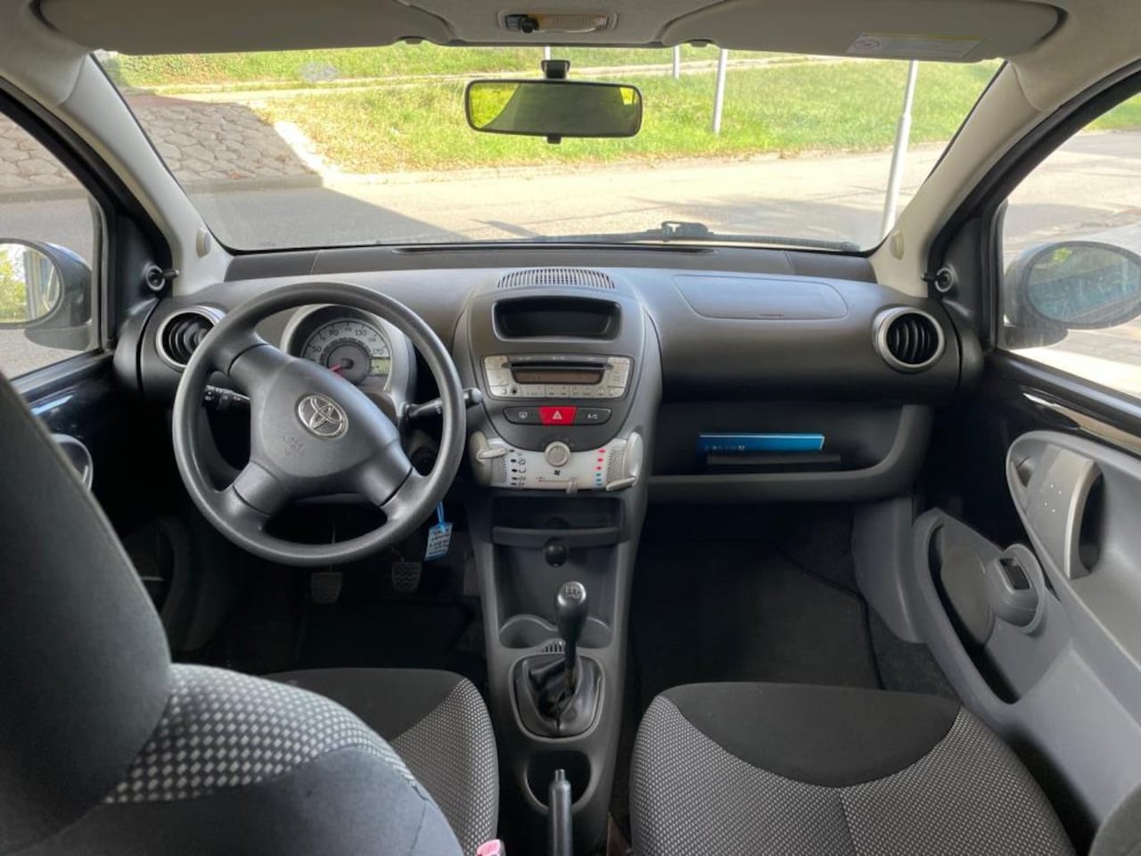 Toyota Aygo - 1.0-12V Comfort **MEENEEMPRIJS** € 1999,- - AutoWereld.nl
