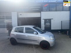 Kia Picanto - 1.1 LXE-Automaat- met NAP en een ruime APK