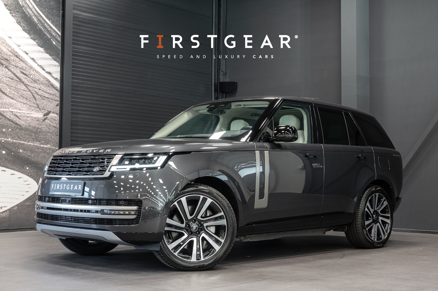 Land Rover Range Rover - 3.0 P460e SE PHEV *Meridian / Stoelventilatie / Panorama / Soft-Close / Keyless Entry / Me - AutoWereld.nl