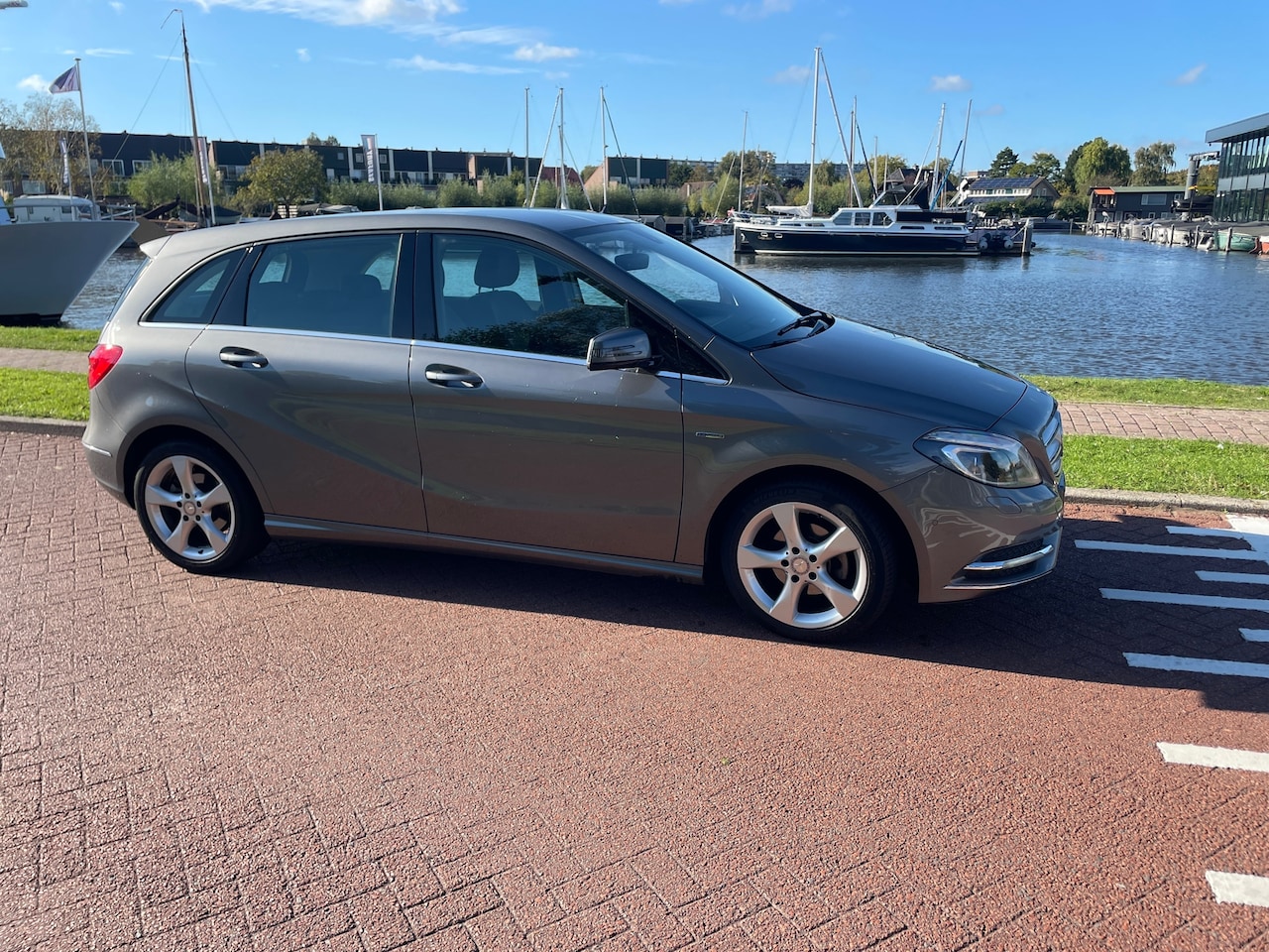 Mercedes-Benz B-klasse - 180 Ambition 180 Ambition - AutoWereld.nl