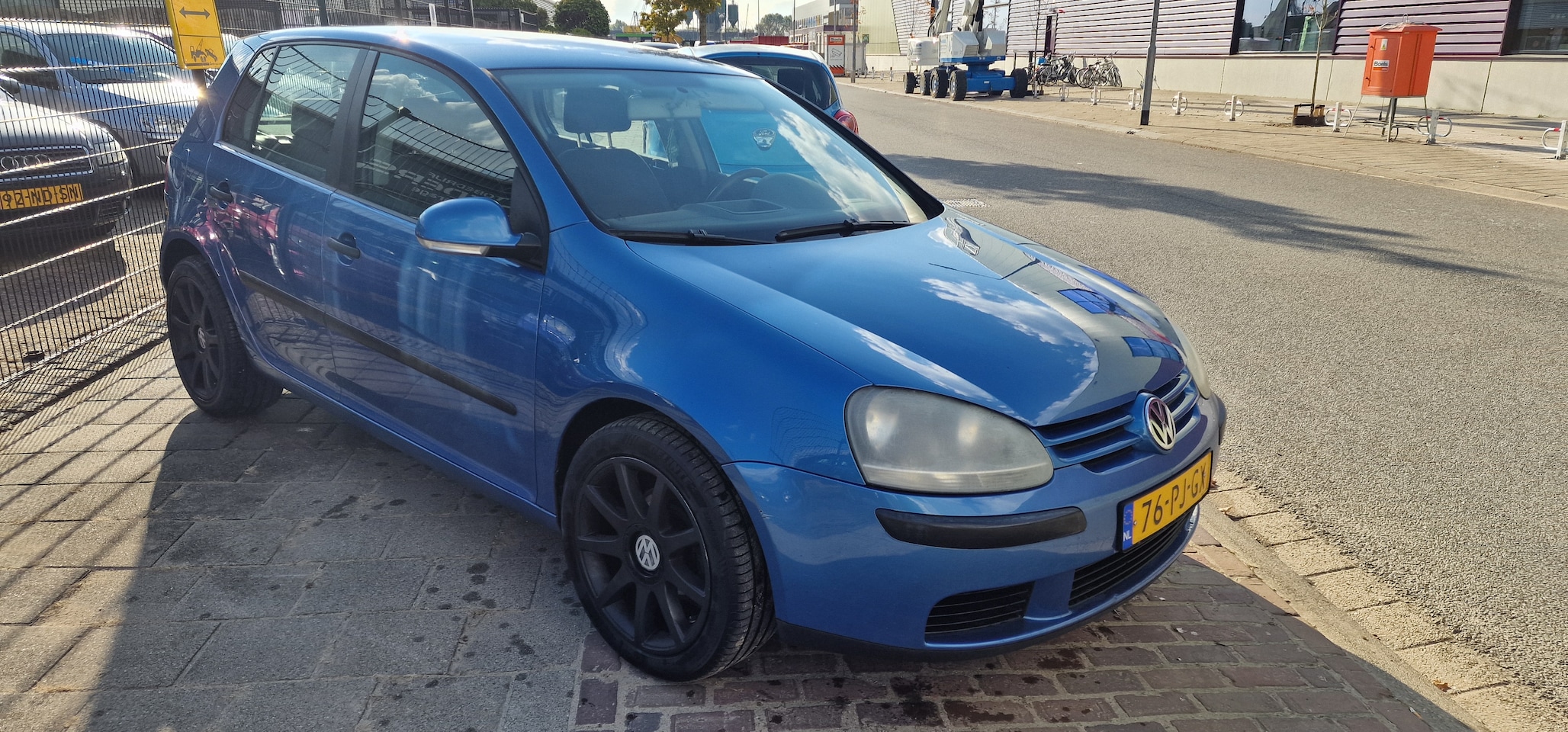 Volkswagen Golf - 1.4 Trendline