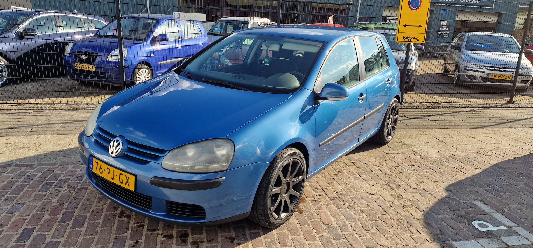 Volkswagen Golf - 1.4 Trendline