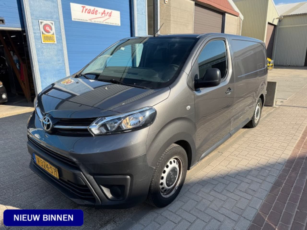 Toyota ProAce Worker - 1.6 D-4D Cool Comfort okt-2018 EURO 6 Airco Boekjes zijn aanwezig. 166.058km NAP. - AutoWereld.nl