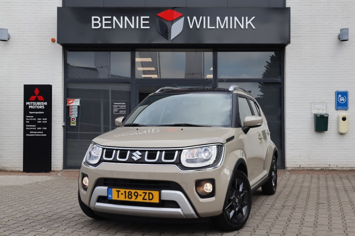 Suzuki Ignis - 1.2 Style Hybrid Automaat Trekhaak/Cruise/Navi/Keyless - AutoWereld.nl