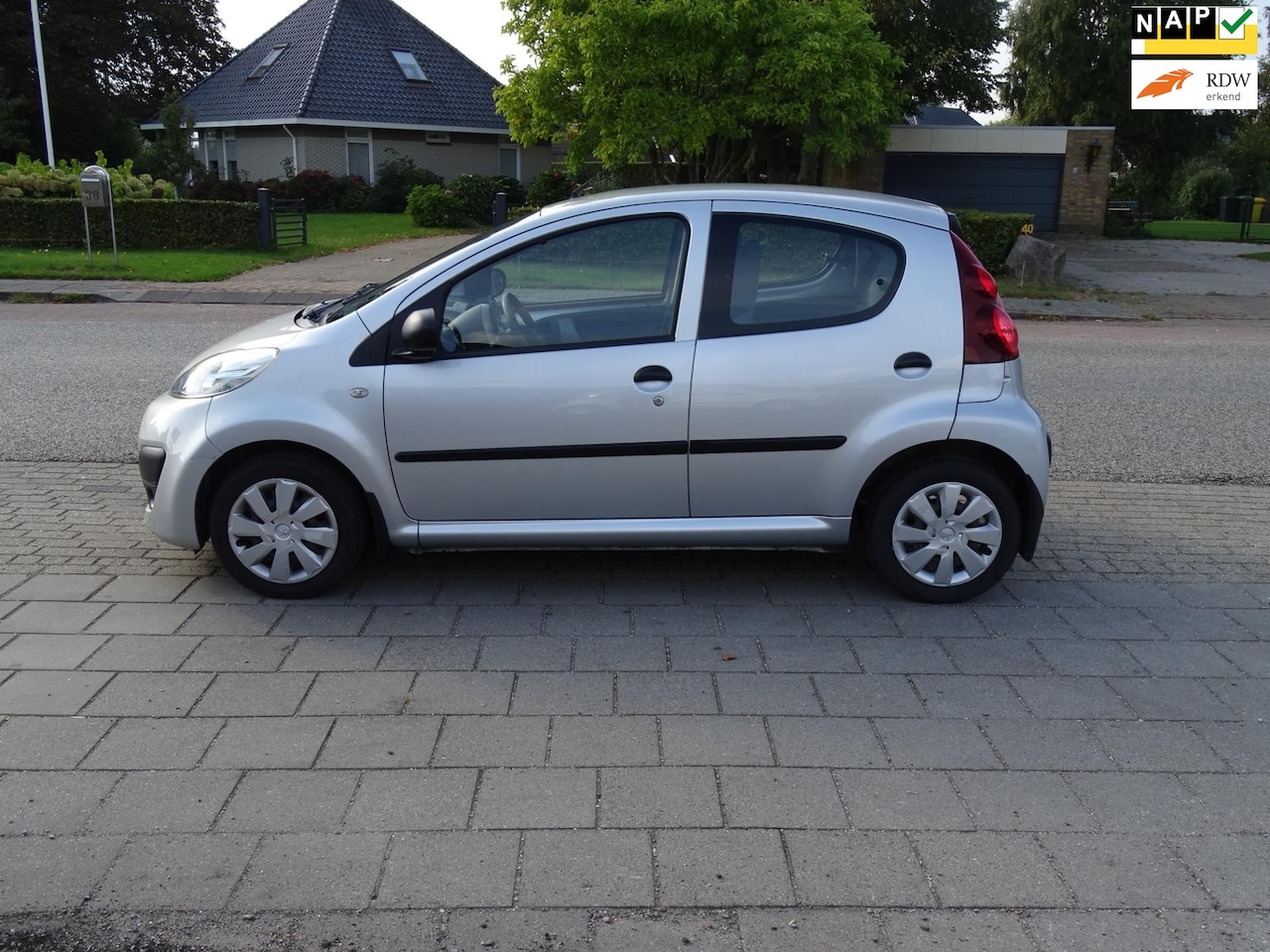 Peugeot 107 - 1.0 Access Accent 1.0 Access Accent - AutoWereld.nl