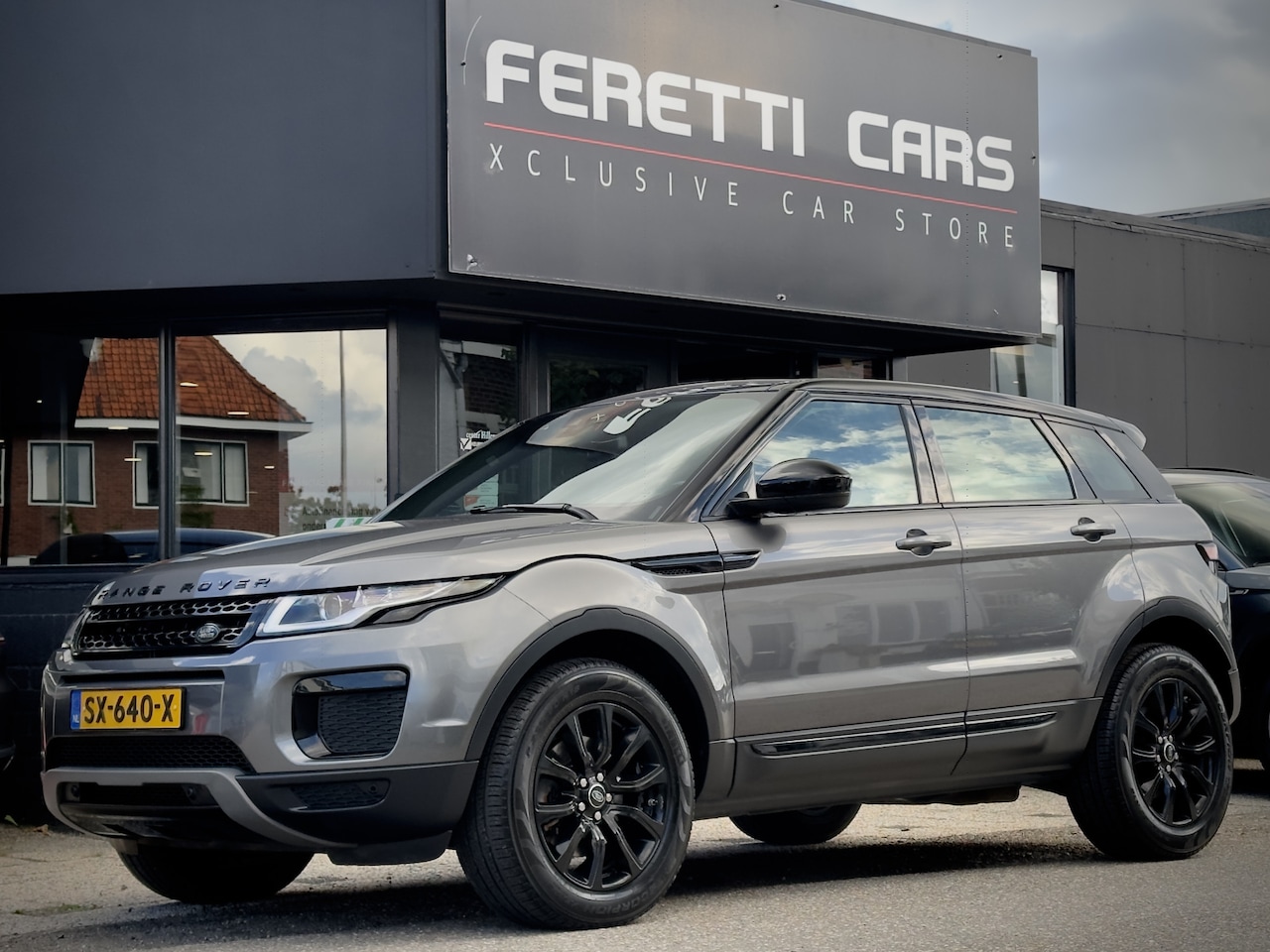 Land Rover Range Rover Evoque - 2.0 TD4 URBAN SERIES PURE PANODAK LEDER NAVI CAMERA AIRCO LED LMV PDC - AutoWereld.nl