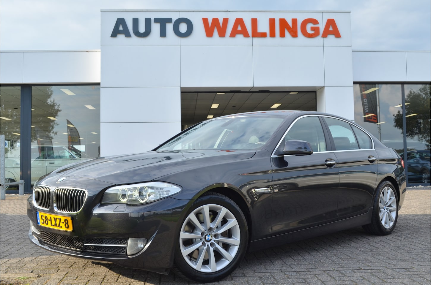 BMW 5-serie - 528i High Executive Youngtimer | 6 cilinder | Groot navi | Leer | Sportstoelen | Headup | - AutoWereld.nl