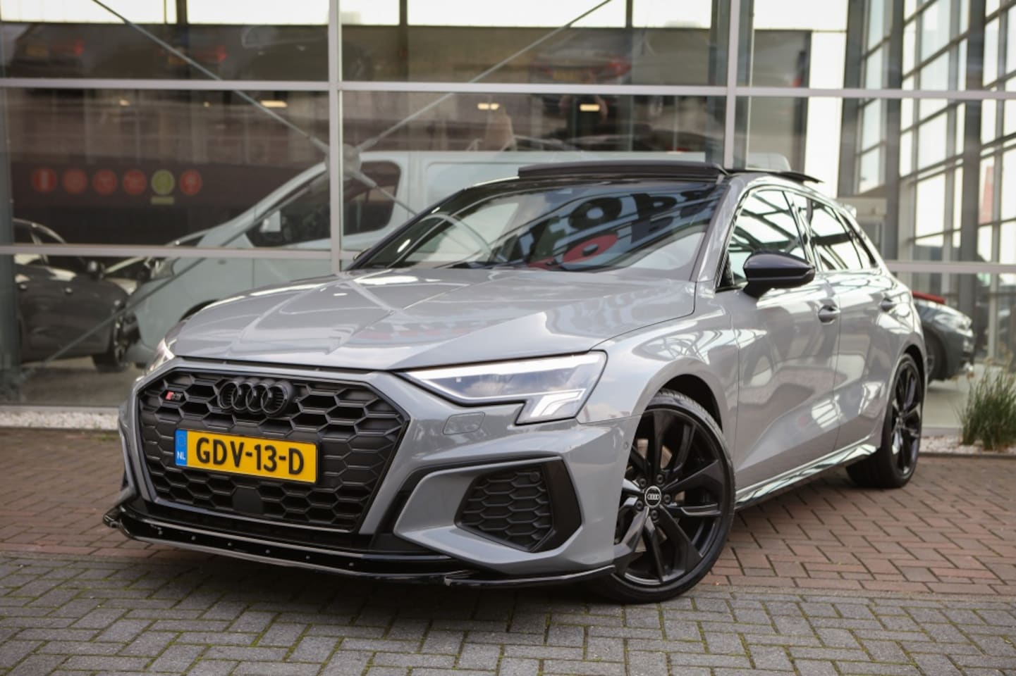 Audi A3 Sportback - 2.0 TFSI S3 | Pano | Milltek | - AutoWereld.nl
