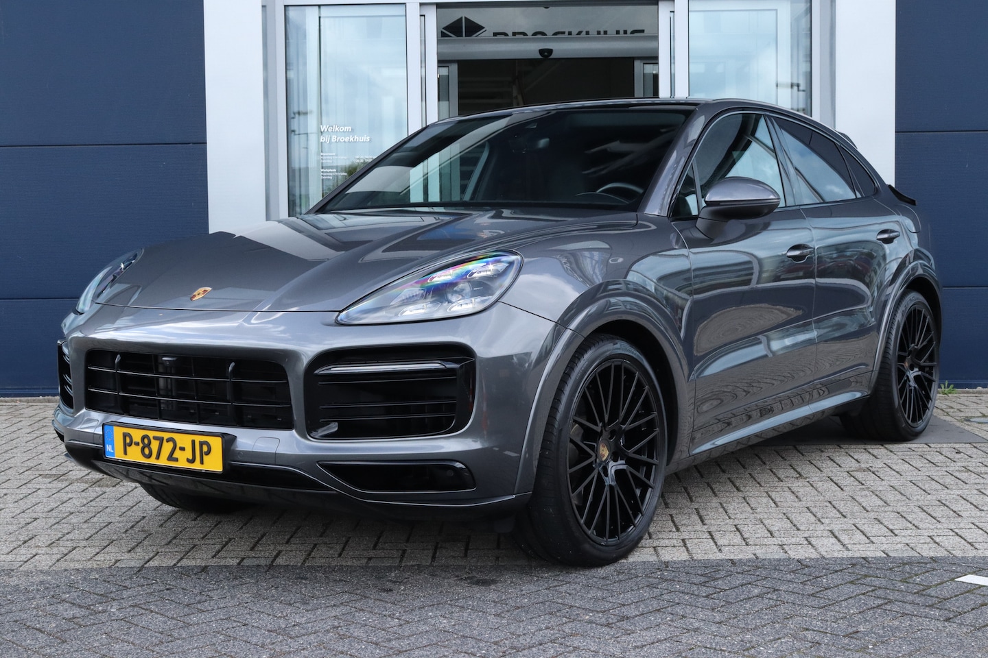 Porsche Cayenne Coupé - 3.0 E-Hybrid | BTW Auto | Sport Design | Sport Chrono | 360' Camera | BOSE | Luchtvering | - AutoWereld.nl