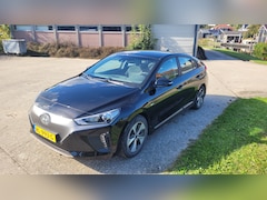 Hyundai IONIQ - Comfort EV "Black Beauty" met trekhaak incl BTW!