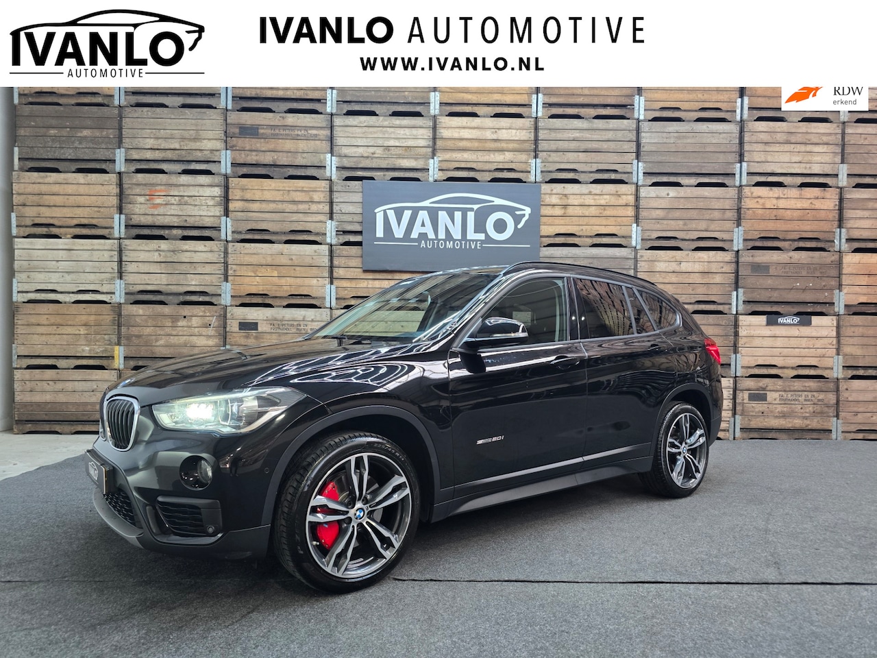 BMW X1 - SDrive20i High Executive Leder HUD Clima Navi Camera 19"LM - AutoWereld.nl