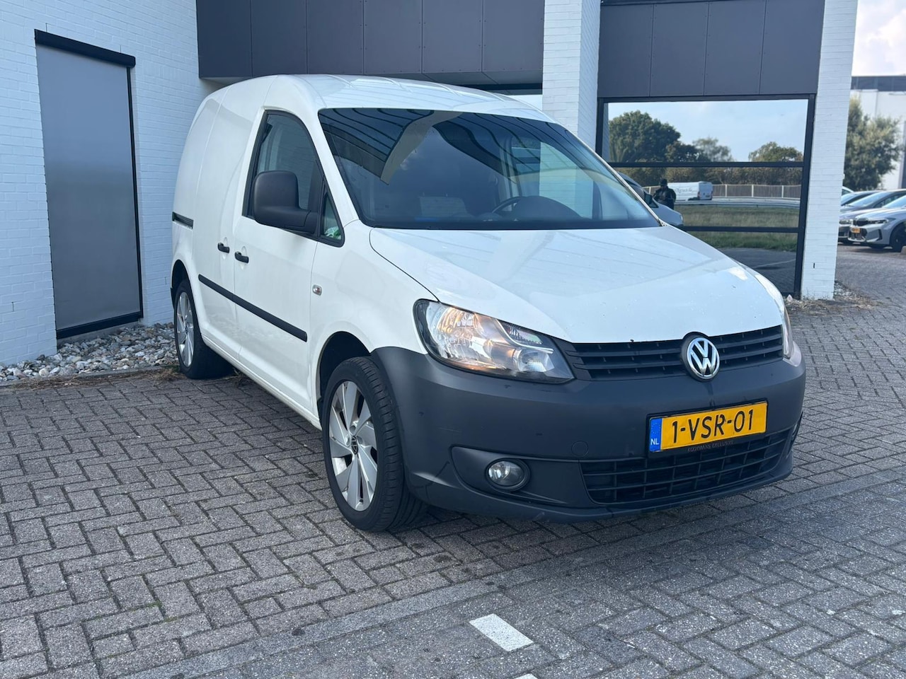 Volkswagen Caddy - 1.6 TDI BMT AIRCO ELECT RAMEN CARPLAY NWE APK - AutoWereld.nl