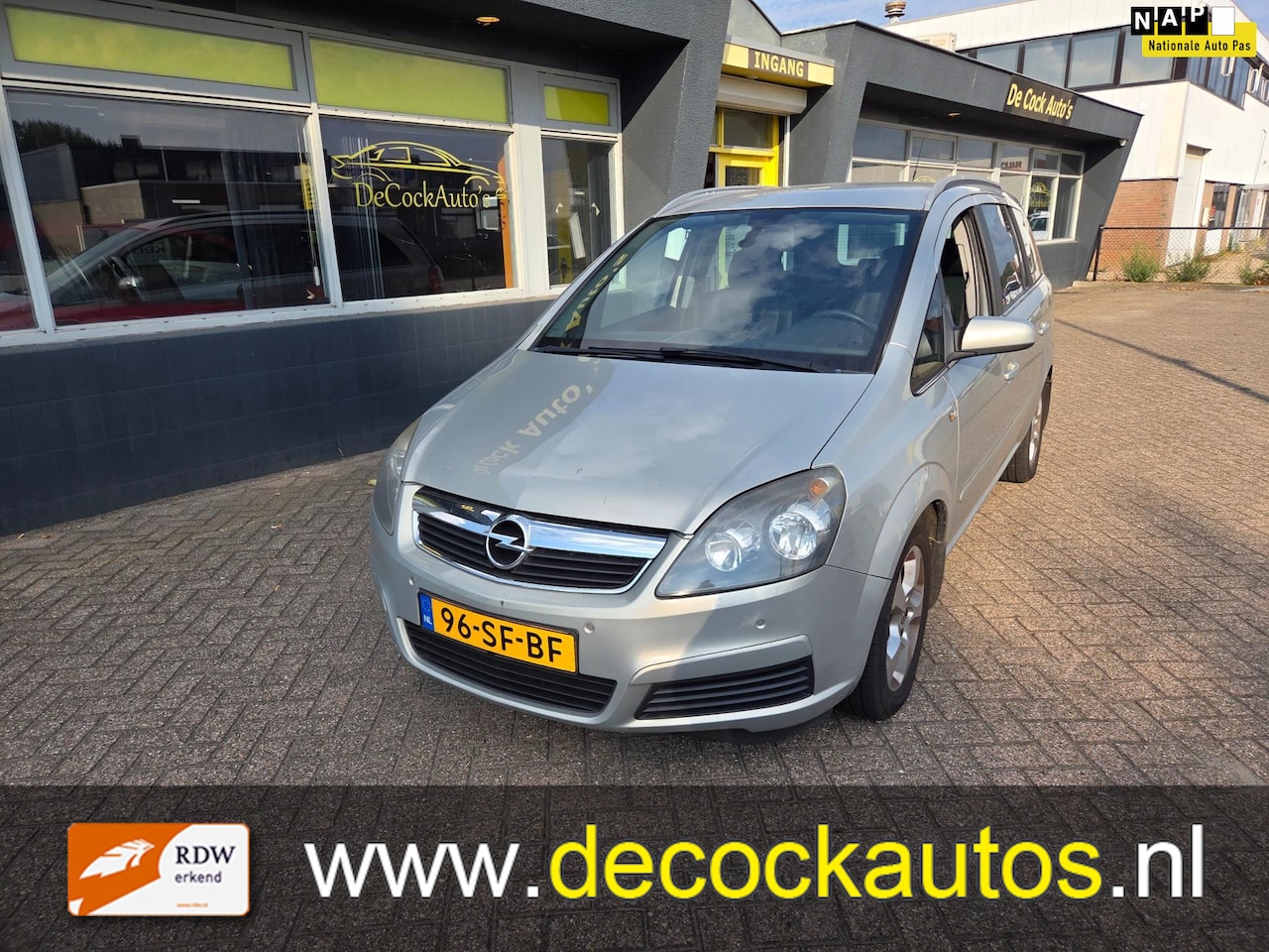 Opel Zafira - 2.2 Cosmo/TREKHAAK/7PERSOONS - AutoWereld.nl