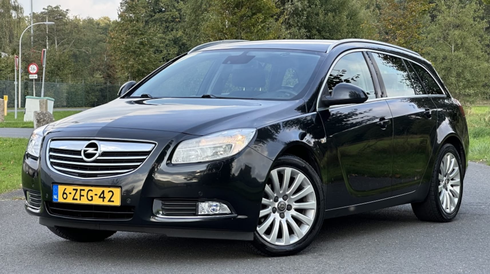 Opel Insignia Sports Tourer - 1.8 Edition 1.8 Edition - AutoWereld.nl