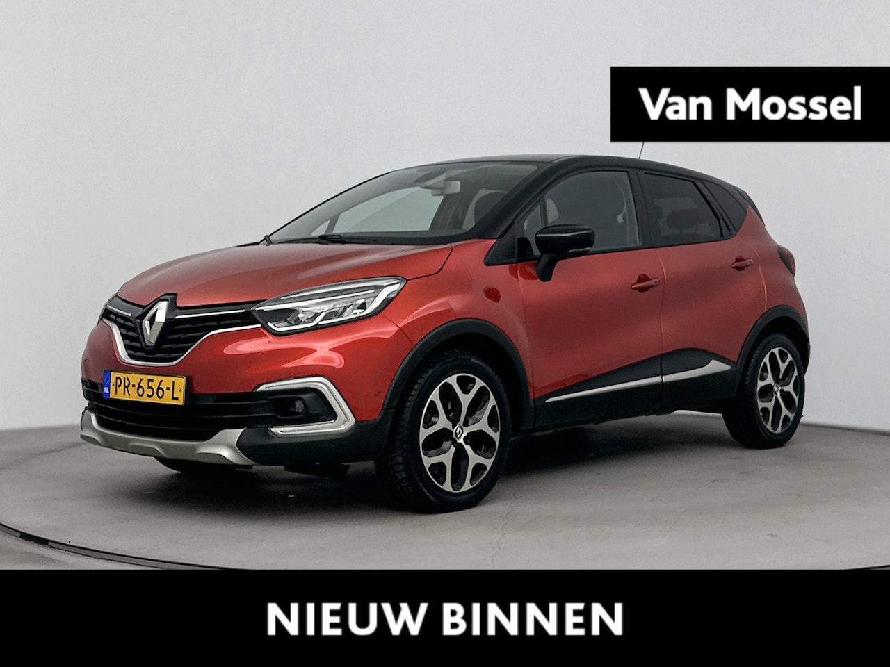Renault Captur - 1.2 TCe Intens 120PK | Automaat | Navigatie | Trekhaak | Cruise Control | Climate Control - AutoWereld.nl
