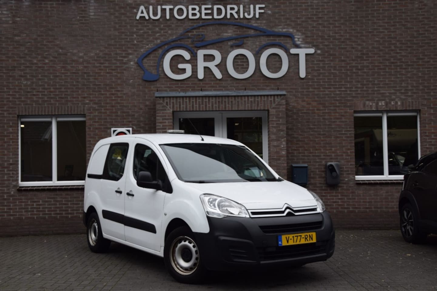 Citroën Berlingo - 1.6 BlueHDI 1e EIG/TREKHAAK/AIRCO - AutoWereld.nl