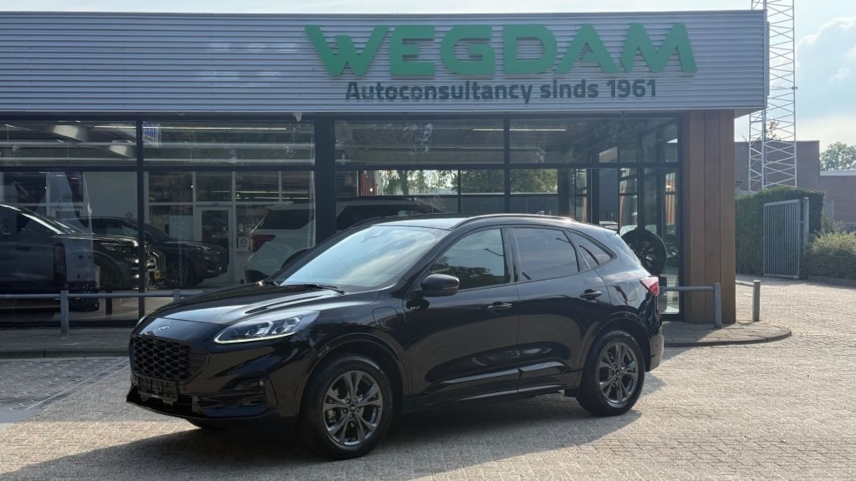 Ford Kuga - 2.5 PHEV ST-LINE X / Trekhaak+Driver+Winter pack - AutoWereld.nl