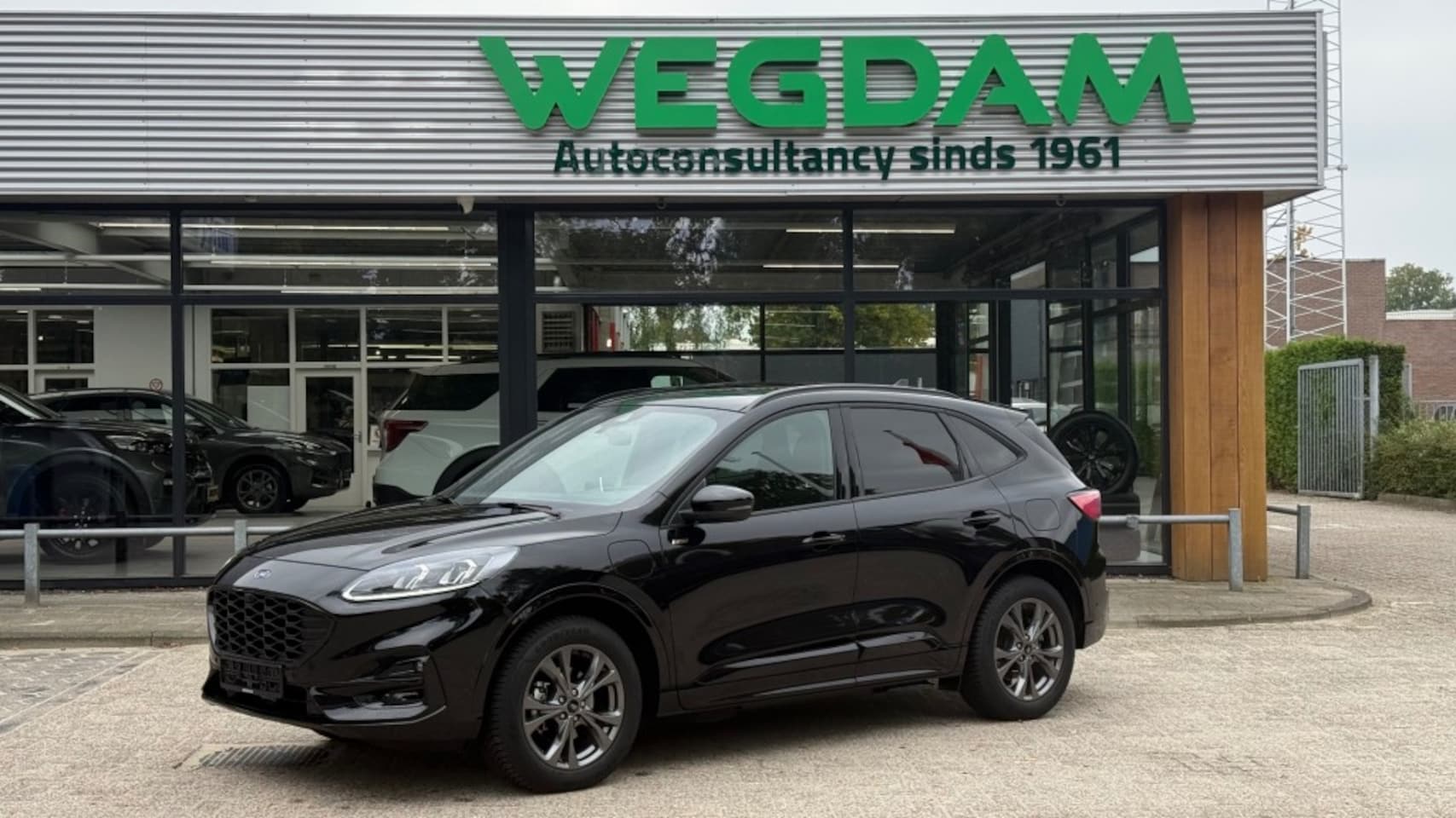 Ford Kuga - 2.5 PHEV ST-LINE X / Trekhaak+Driver+Techno+Winter - AutoWereld.nl