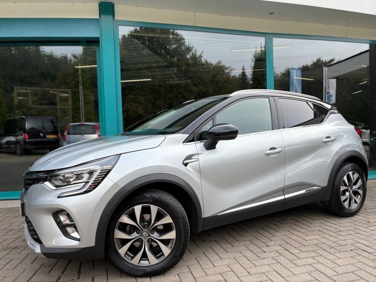 Renault Captur - 1.3 TCe Automaat, Bose, CarPlay, Navi, LED, Cruise, TrHaak, PDC - AutoWereld.nl