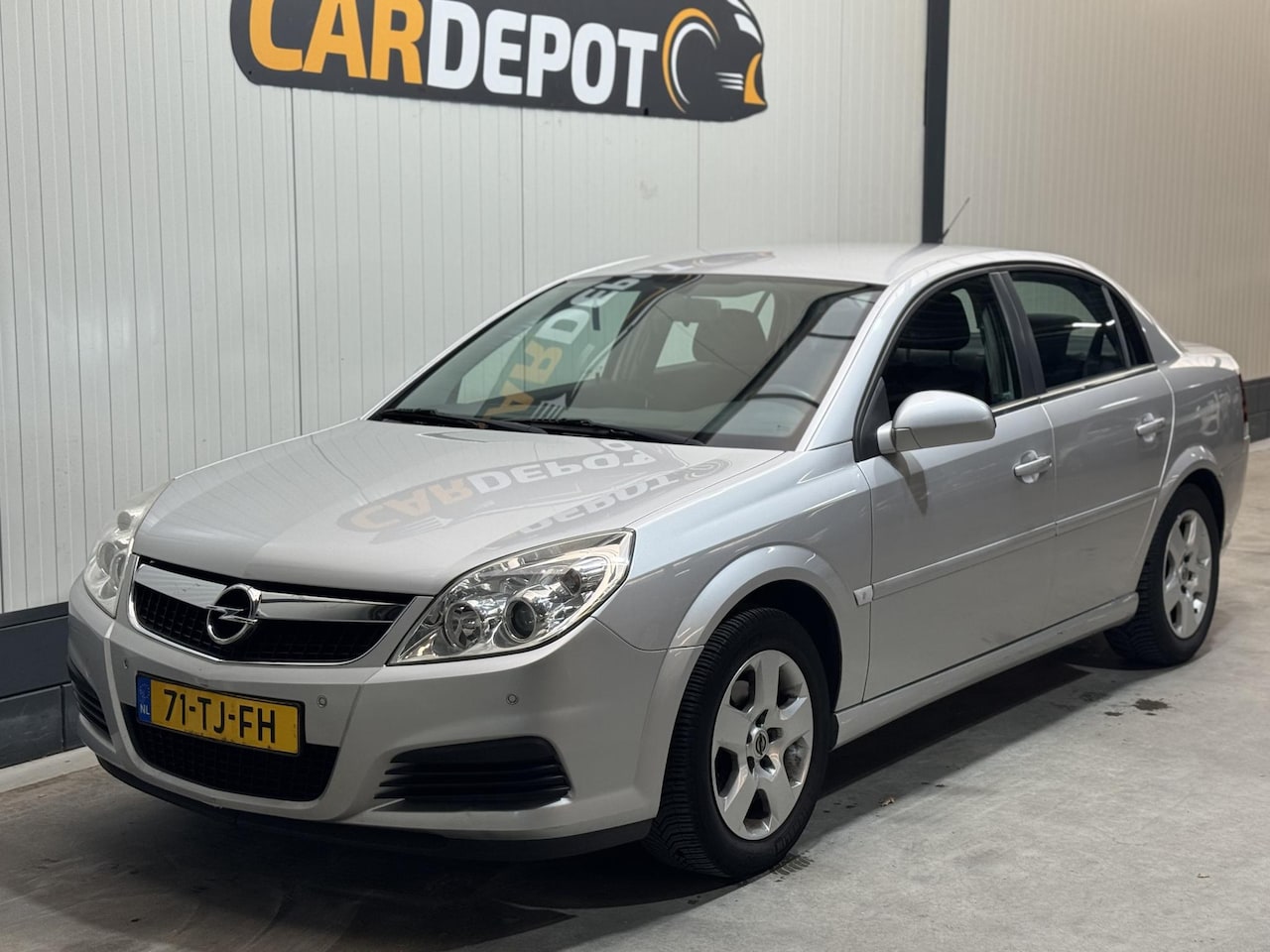 Opel Vectra - 2.2-16V Comfort 2.2-16V Comfort - AutoWereld.nl