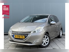 Peugeot 208 - BWJ 2014 | 1.2 VTi 82PK Urban Soul | AIRCO | TREKHAAK | CRUISE | PDC | PRIVACY GLASS | LIC