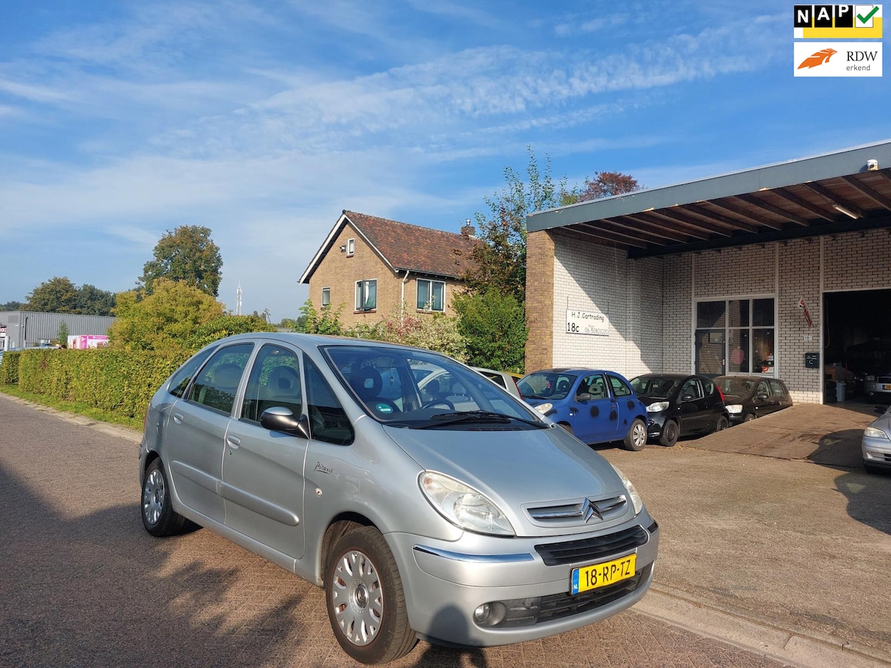 Citroën Xsara Picasso - 1.8i-16V Attraction 1.8i-16V Attraction - AutoWereld.nl
