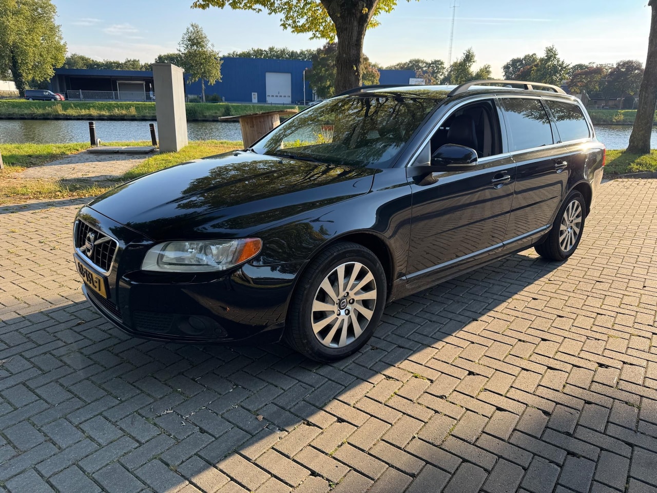 Volvo V70 - 2.0 D3 Limited Edition 2.0 D3 Limited Edition - AutoWereld.nl