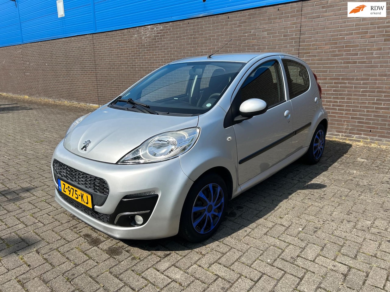 Peugeot 107 - 1.0 Envy | Airco | 5-deurs | Led Dagrijverlichting | Elektrische Ramen | Centrale Vergrend - AutoWereld.nl