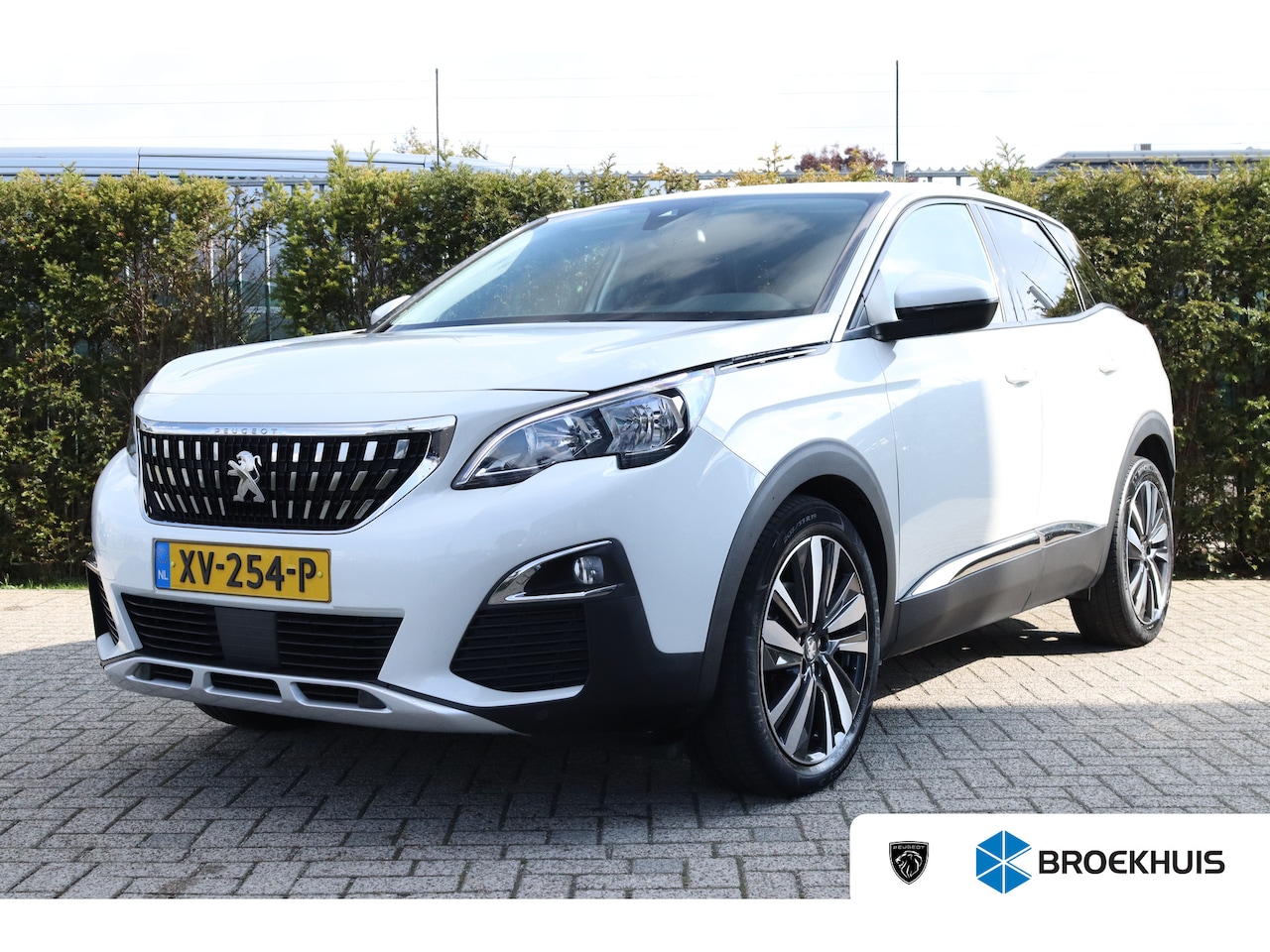 Peugeot 3008 - 1.2 Turbo Allure | Trekhaak | Cruise Control | Camera | Navigatie | Carplay - AutoWereld.nl