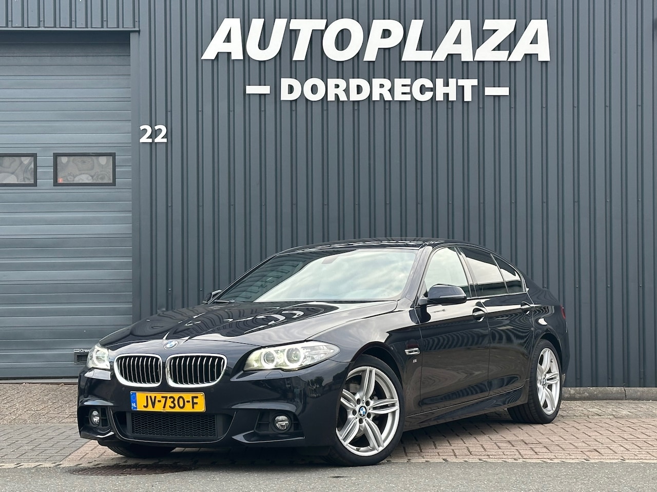 BMW 5-serie - 520d Corporate Lease High Executive M Pakket - AutoWereld.nl