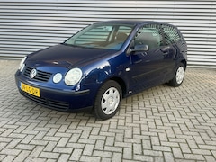 Volkswagen Polo - 1.4-16V Trendline Automaat