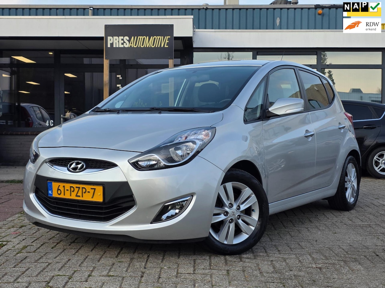 Hyundai ix20 - 1.6i i-Vision |AUTOMAAT|CLIMA|CRUISE|NAVI|CAM - AutoWereld.nl