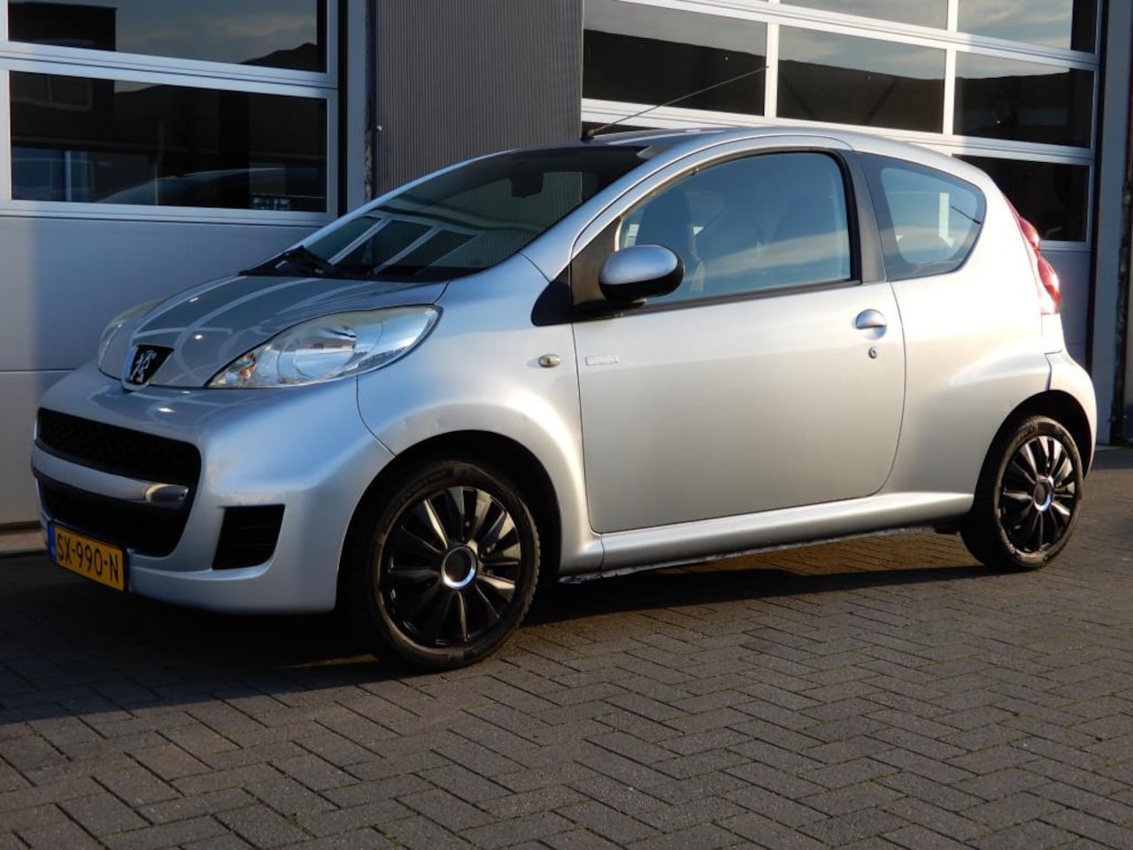 Peugeot 107 - 1.0-12V XS Airco/ElektrPakket/NieuweAPK - AutoWereld.nl