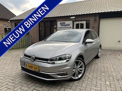 Volkswagen Golf - 1.0 TSI Highline Trekhaak 18"