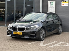 BMW 1-serie - 118i Executive Edition/1STE EIG/NAVI/CARPLAY/LED/NL AUTO NAP