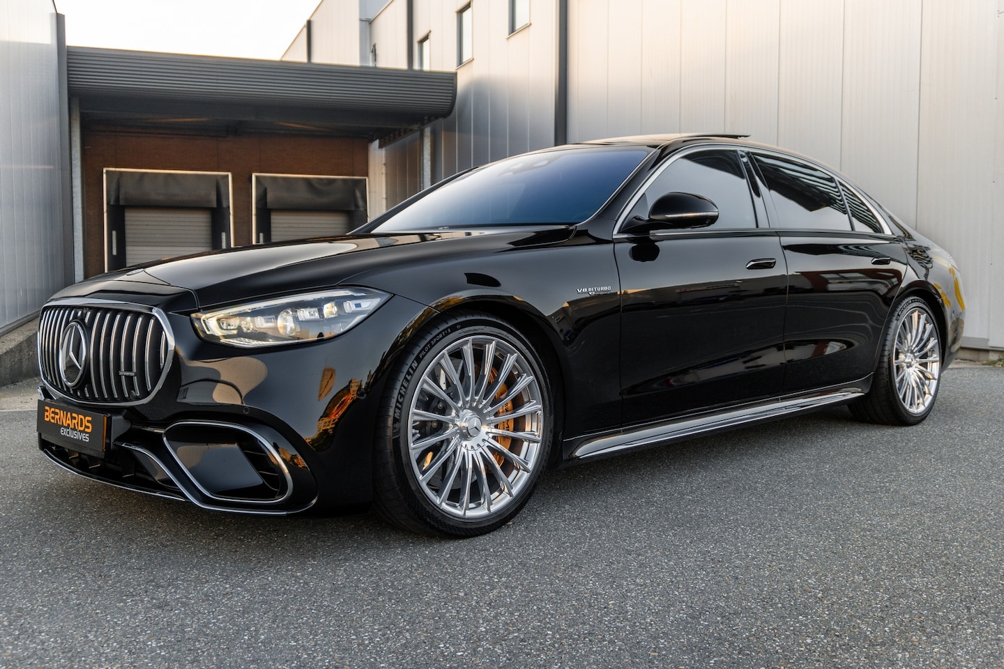 Mercedes-Benz S-klasse - AMG 63 S E Performance - Carbon Ceramic - Burmester 4D - Pano - AutoWereld.nl